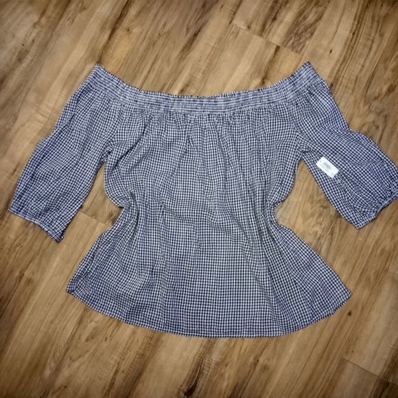 Old Navy Tops - Old Navy Off The Shoulder Plaid 1/2 Sleeve Shirt